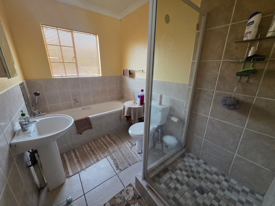2 Bedroom Property for Sale in Sasolburg Ext 11 Free State